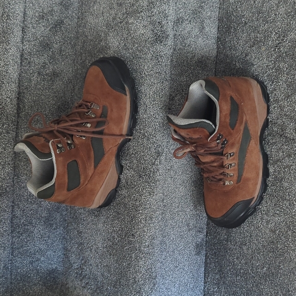 Eddie Bauer RRaichle boots - Picture 2 of 6